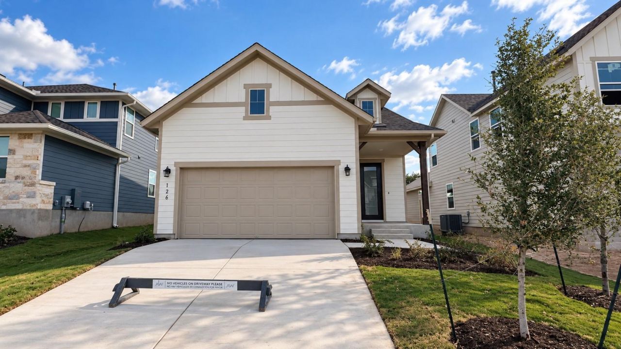 126 Crater Lake Dr, Dripping Springs, TX 78620 Main Photo