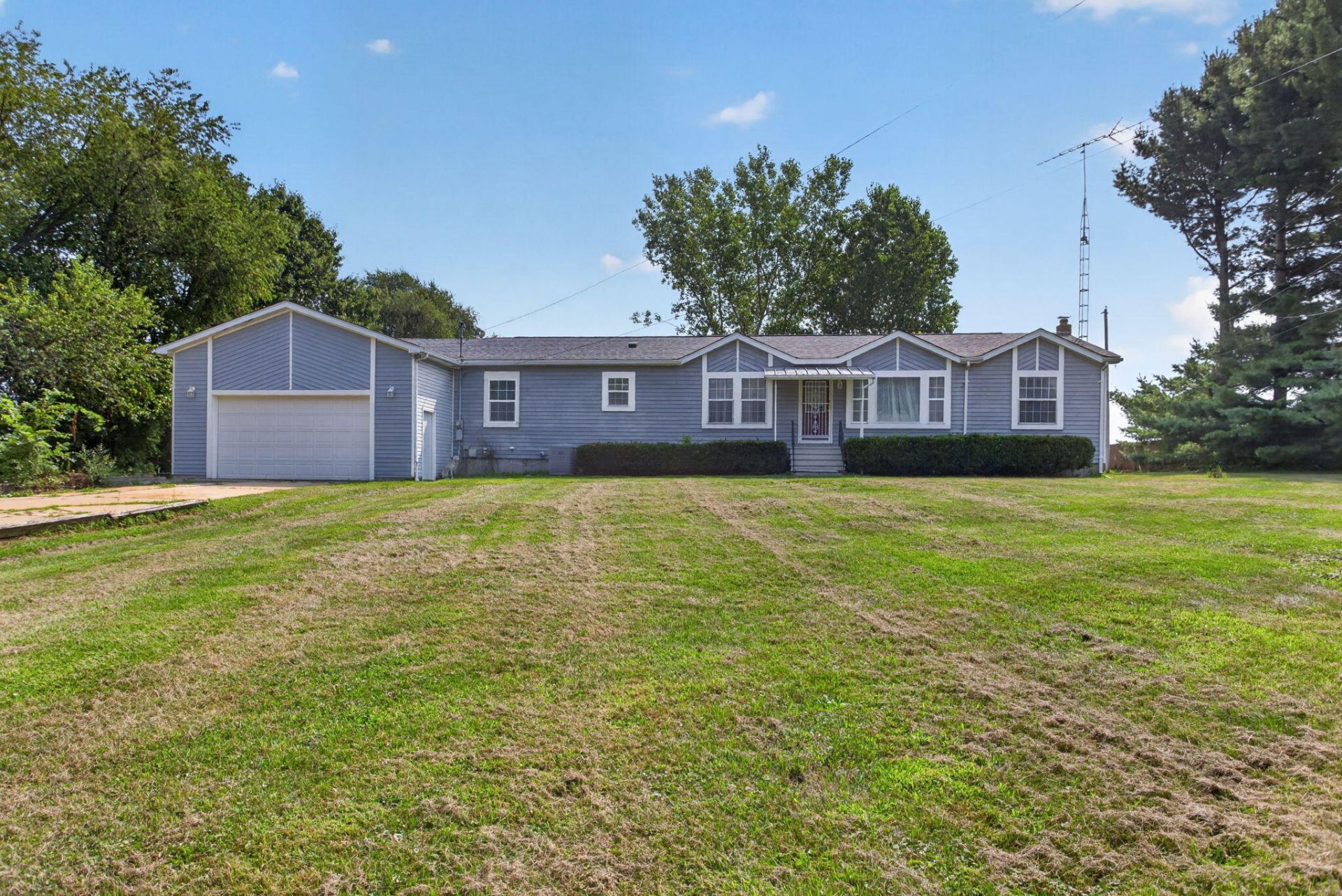 8991 N Meridian Road, Pleasant Lake, MI 49272 Main Photo