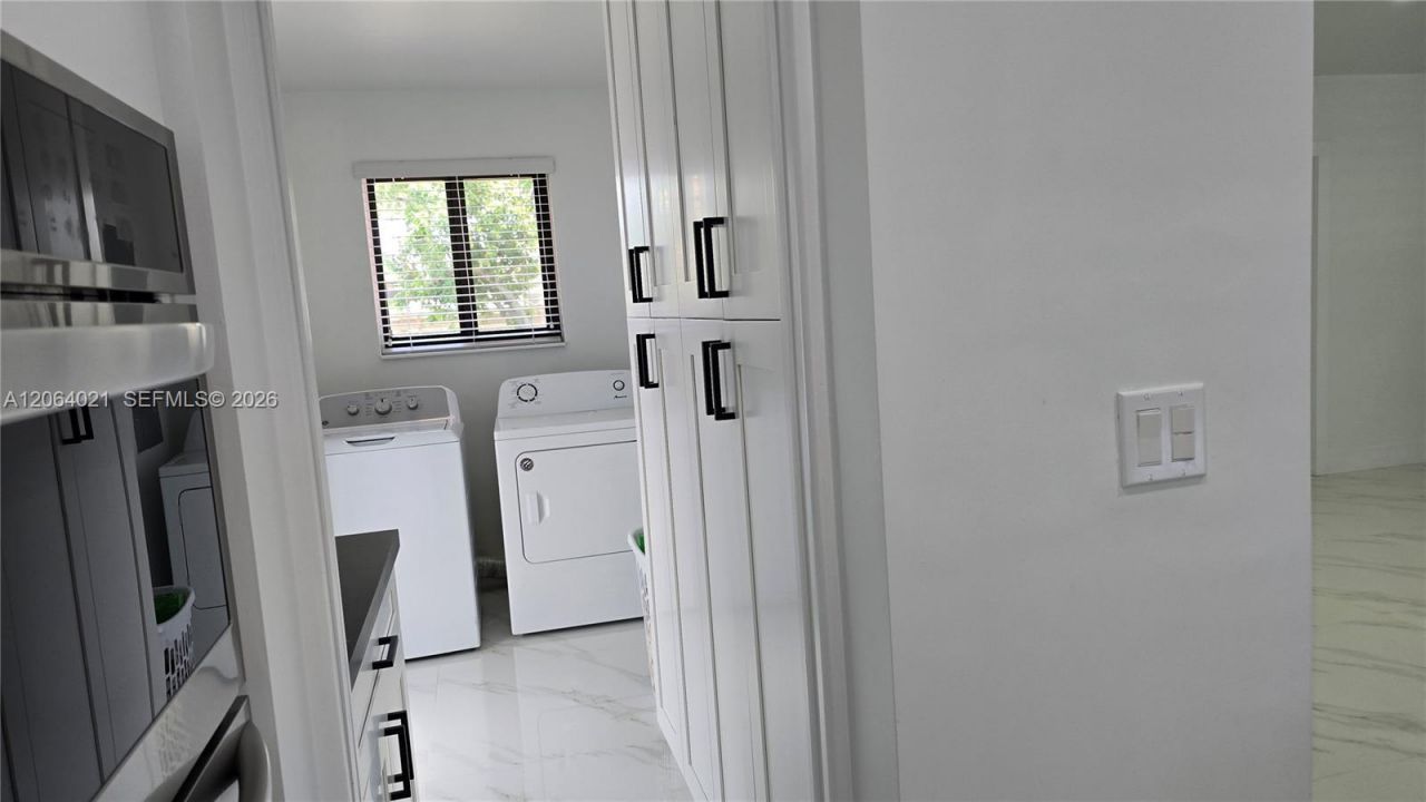 Please Call For Address, Miami, FL 33165 Photo