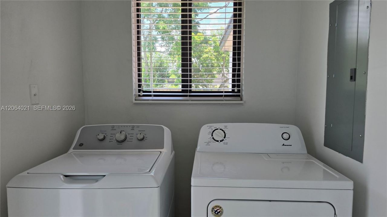 Please Call For Address, Miami, FL 33165 Photo