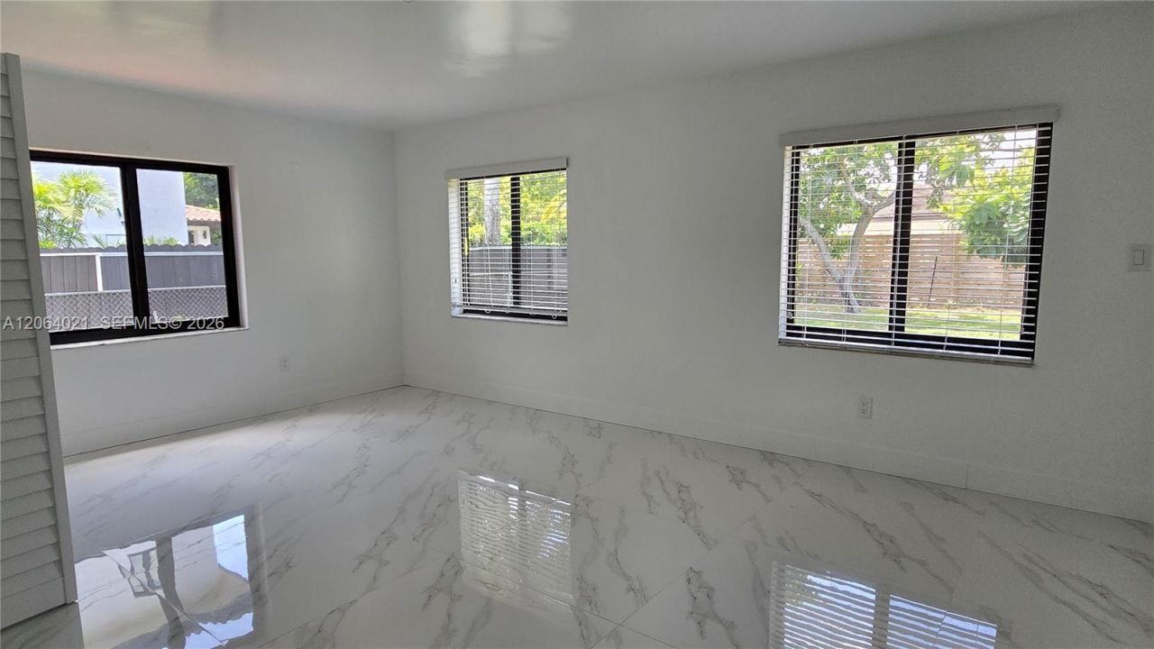 Please Call For Address, Miami, FL 33165 Photo
