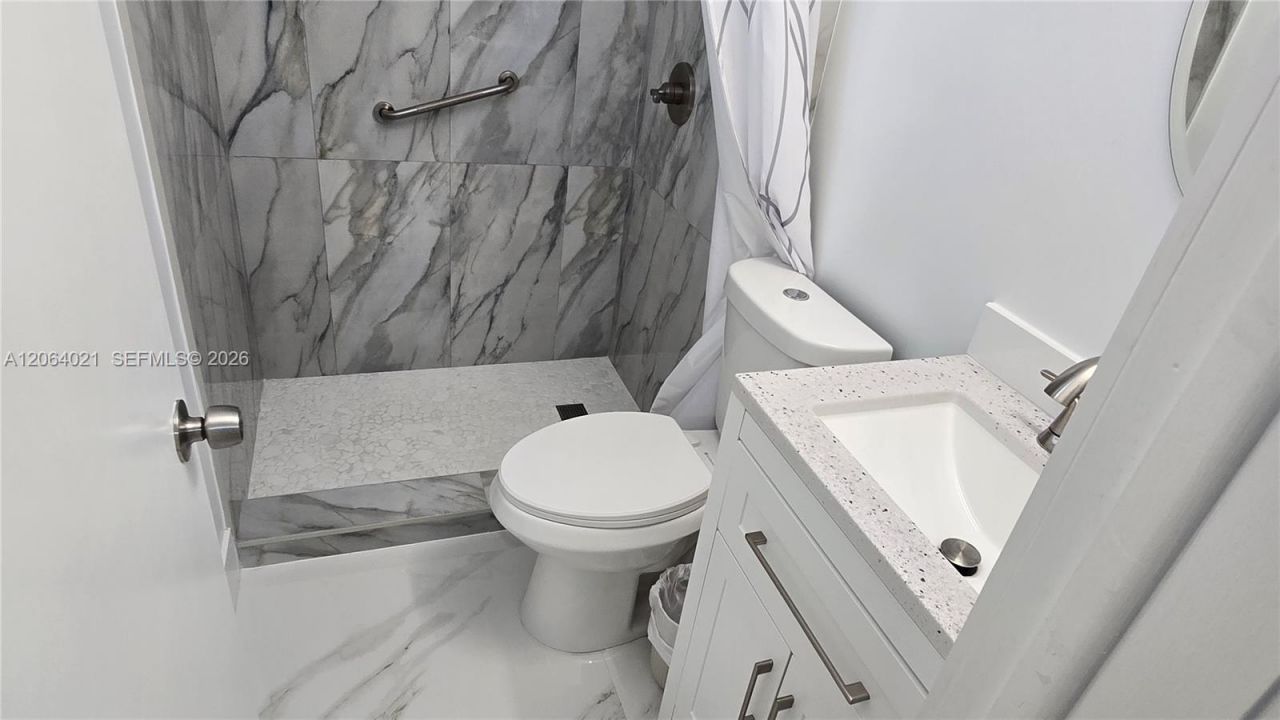 Please Call For Address, Miami, FL 33165 Photo