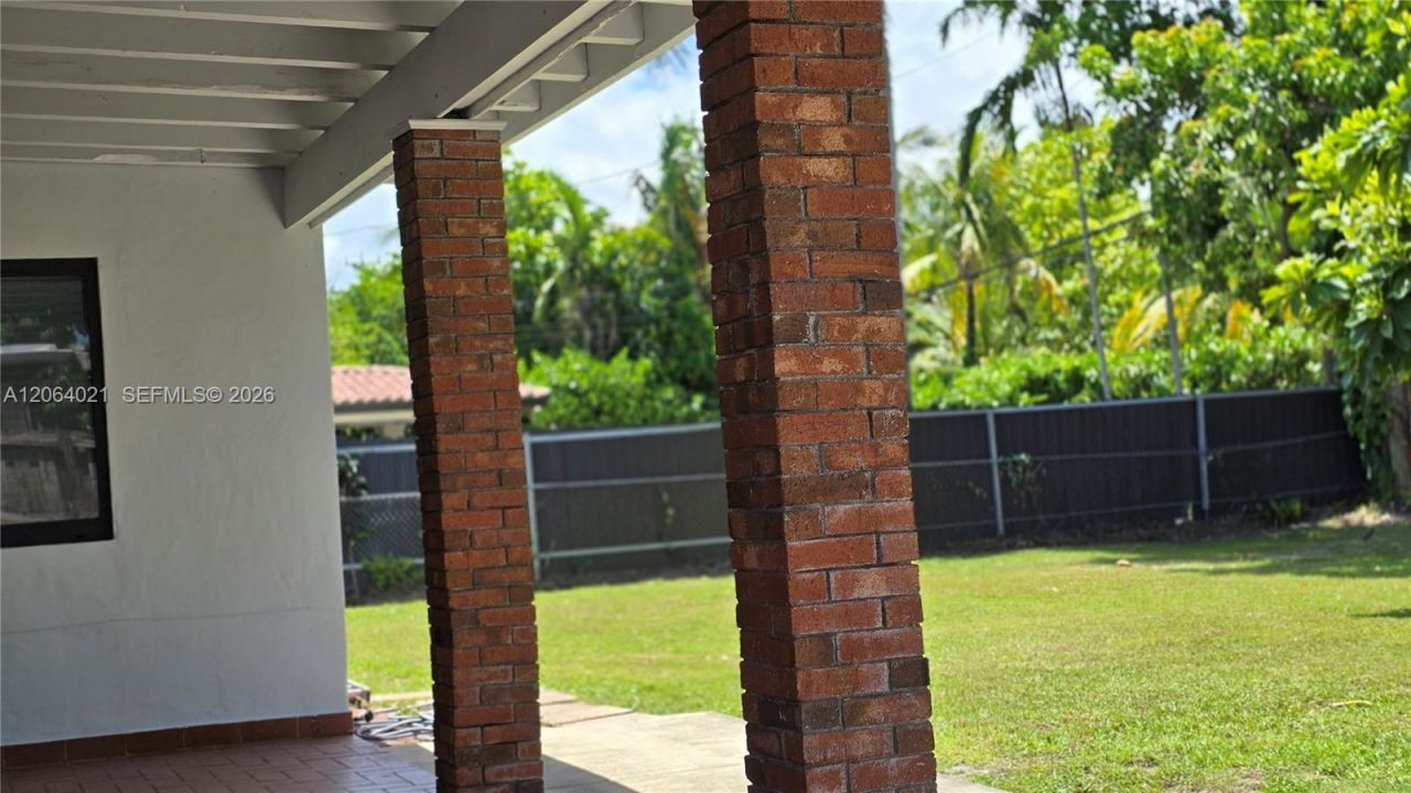 Please Call For Address, Miami, FL 33165 Photo