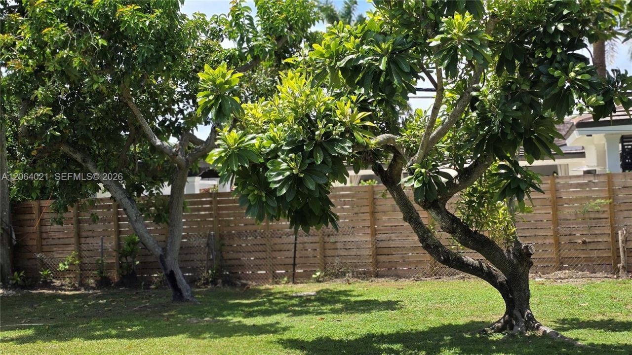 Please Call For Address, Miami, FL 33165 Photo