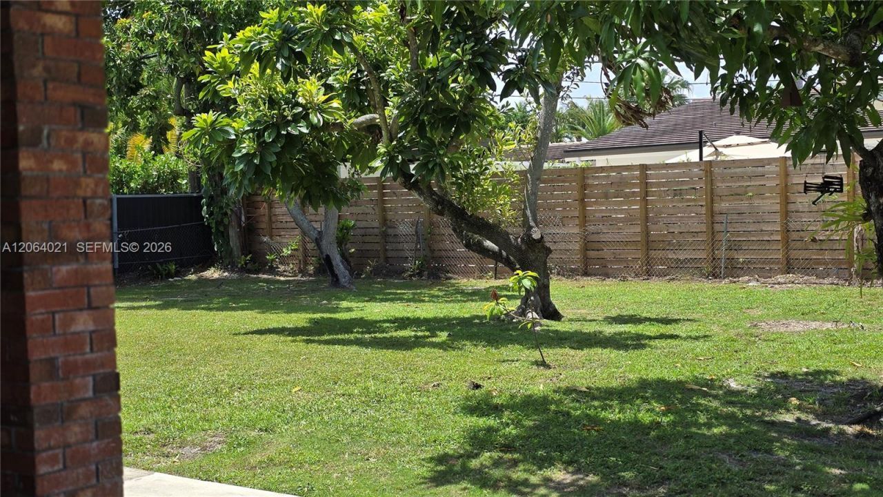Please Call For Address, Miami, FL 33165 Photo