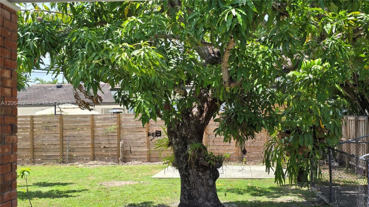 Please Call For Address, Miami, FL 33165 Photo