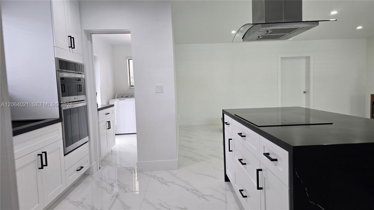 Please Call For Address, Miami, FL 33165 Photo