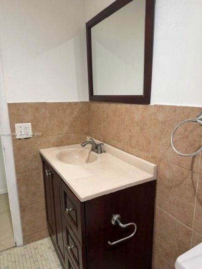 6960 Miami Gardens Dr , Unit 2-521, Hialeah, FL 33015 Photo