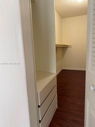 6960 Miami Gardens Dr , Unit 2-521, Hialeah, FL 33015 Photo