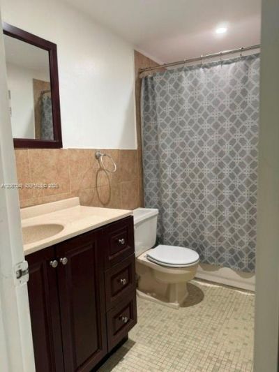 6960 Miami Gardens Dr , Unit 2-521, Hialeah, FL 33015 Photo