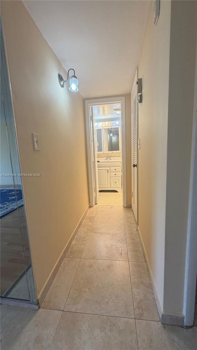 2930 Point East Dr, Unit E312, Aventura, FL 33160 Photo