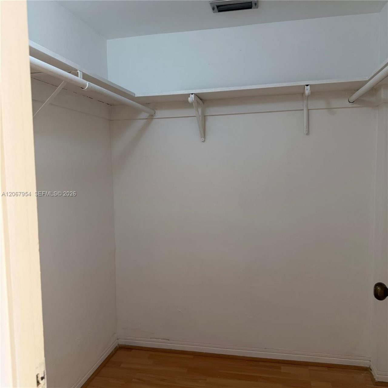 2930 Point East Dr, Unit E312, Aventura, FL 33160 Photo