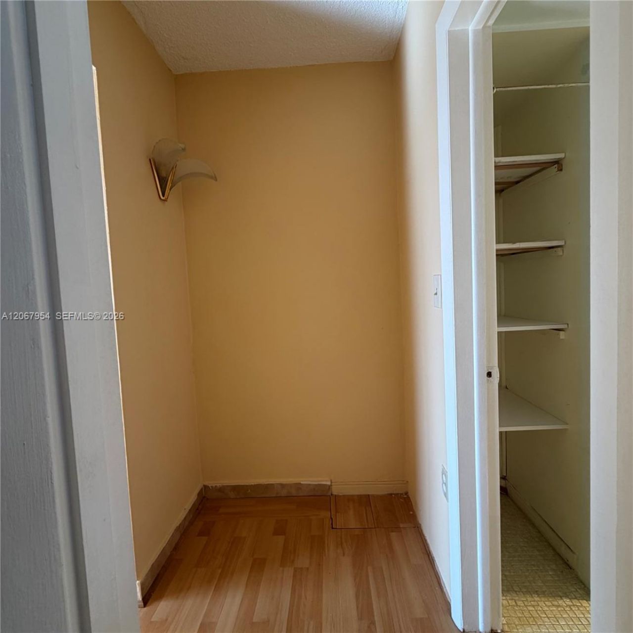 2930 Point East Dr, Unit E312, Aventura, FL 33160 Photo
