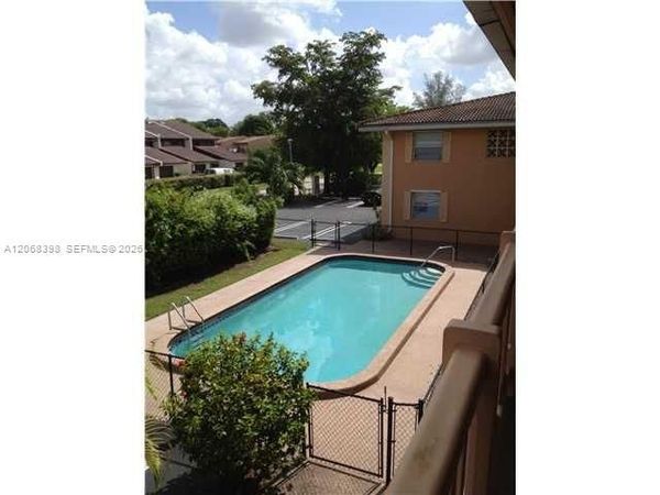 8704 NW 35th St, Unit 202, Coral Springs, FL 33065