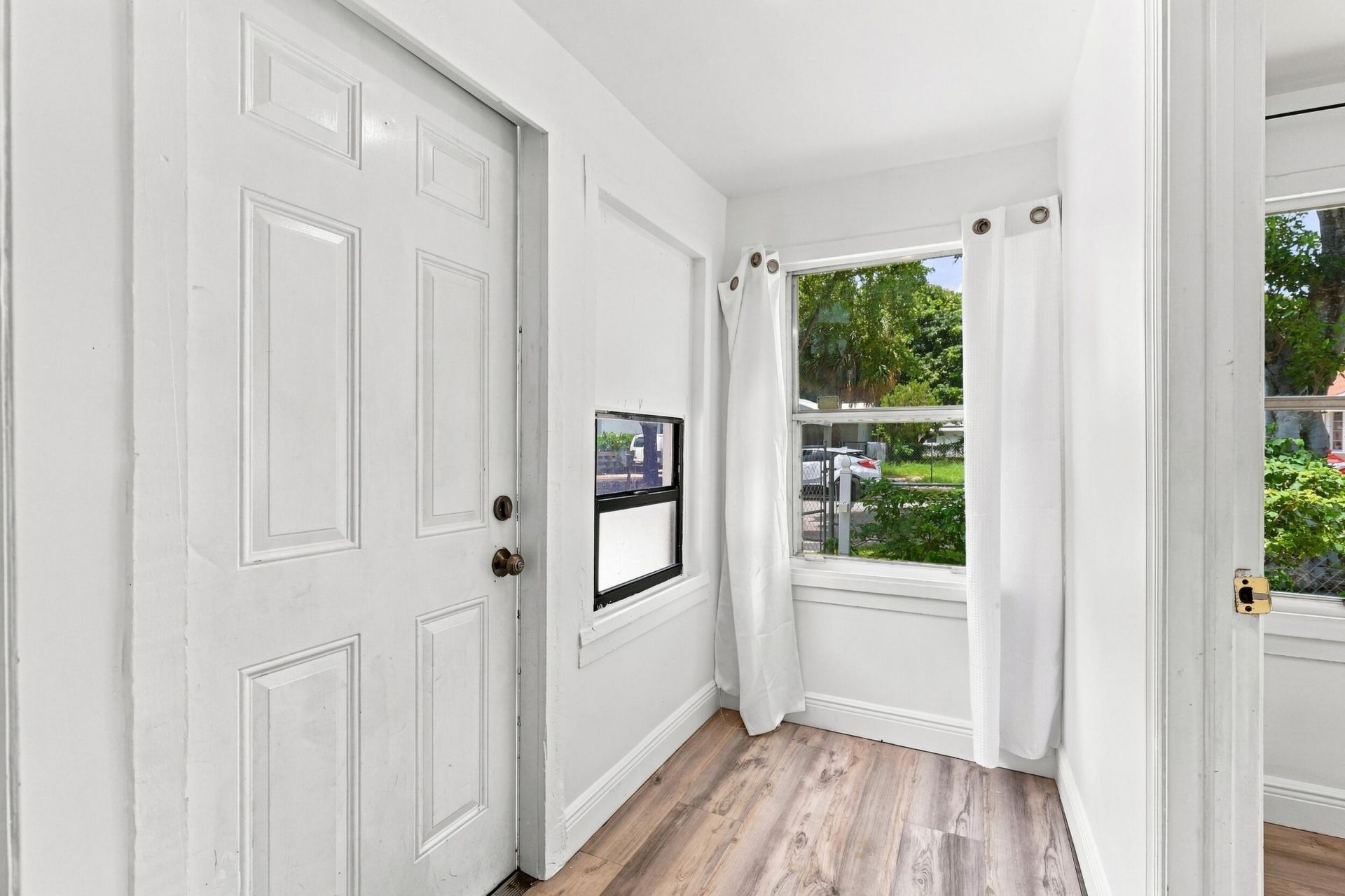 628 55th Street, West Palm Beach, FL 33407 Photo