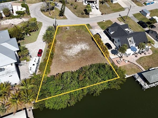4853 Gary RD , BONITA SPRINGS, FL 34134