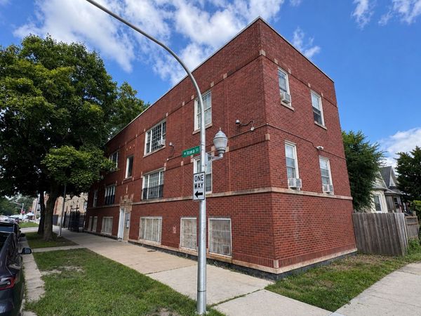 3734 W IOWA Avenue , Chicago, IL 60651