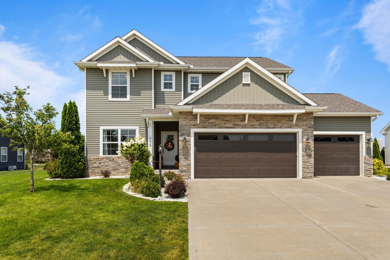 606 Weldon Springs Road, Monticello, IL 61856 Main Photo