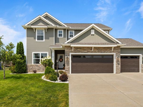 606 Weldon Springs Road, Monticello, IL 61856