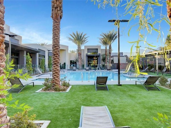 11401 Gravitation Drive , Las Vegas, NV 89135