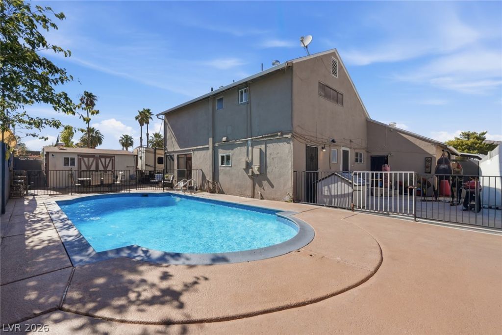 5437 Holmby Avenue Las Vegas, NV 89146