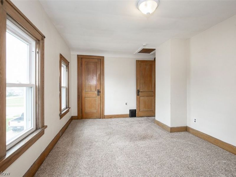 930 E 250th Street , Euclid, OH 44132 Photo 23