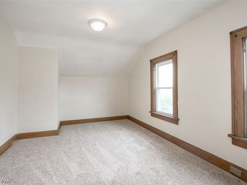 930 E 250th Street , Euclid, OH 44132 Photo 24