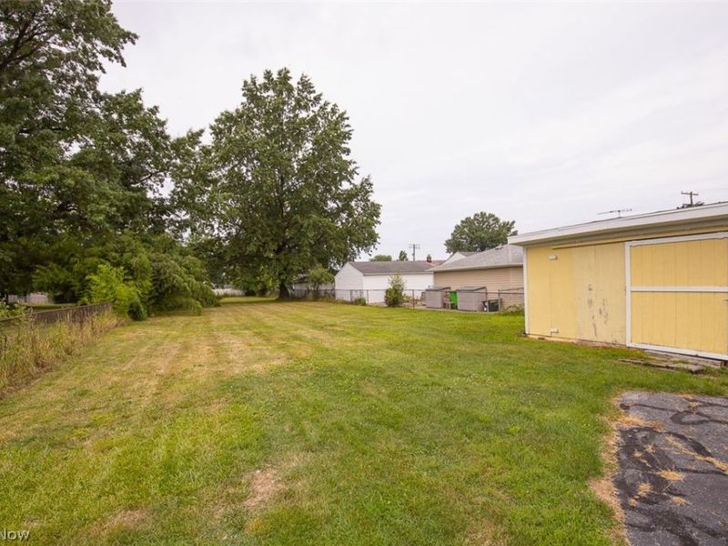 930 E 250th Street , Euclid, OH 44132 Photo 35