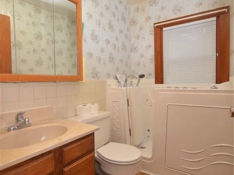 1742 Shaw Avenue , Akron, OH 44305 Photo 20