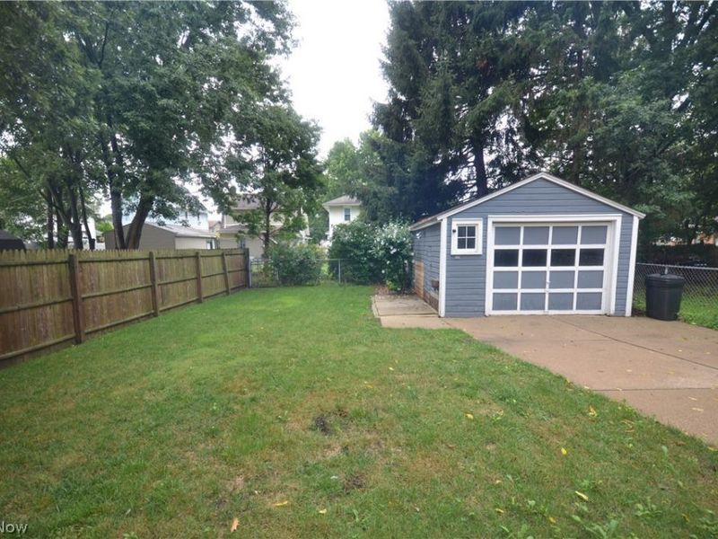 1742 Shaw Avenue , Akron, OH 44305 Photo 3