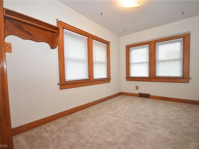 1742 Shaw Avenue , Akron, OH 44305 Photo 8