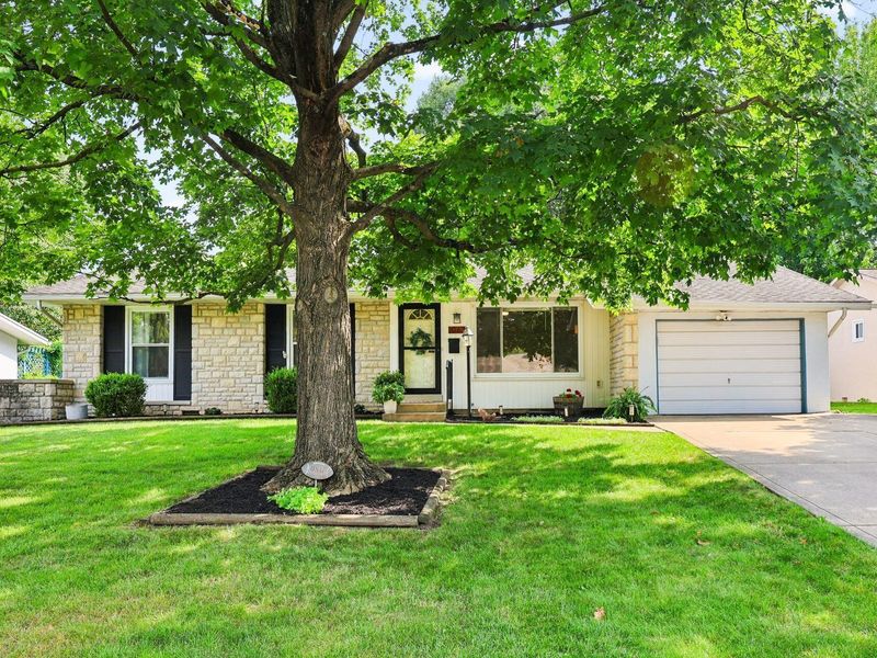 1063 Havendale Drive, Columbus, OH 43220 Photo 4