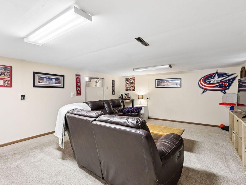 1063 Havendale Drive, Columbus, OH 43220 Photo 42
