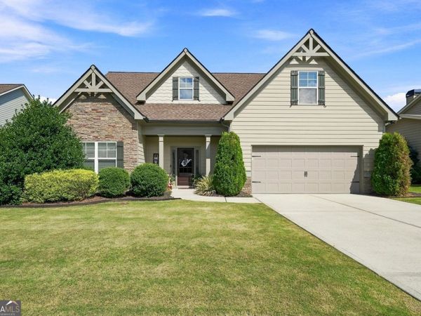 334 Red Cap Circle, Jefferson, GA 30549