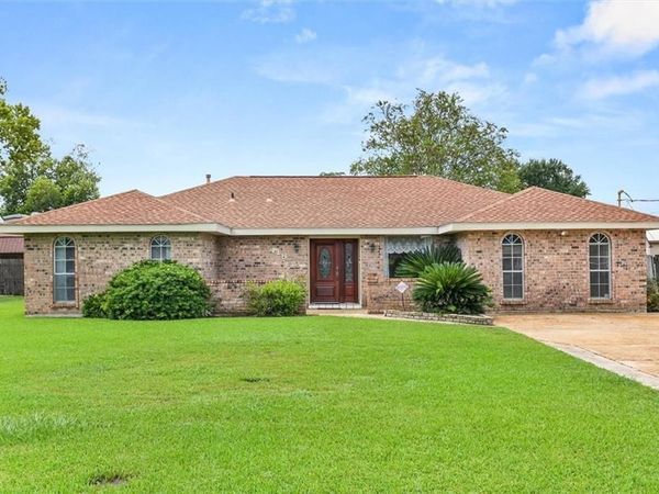 418 OAK Lane, Luling, LA 70070