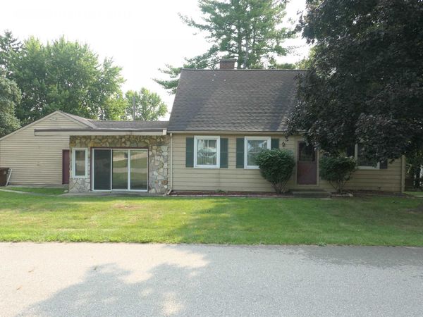 134 Wilson Drive, St Louis, MI 48880