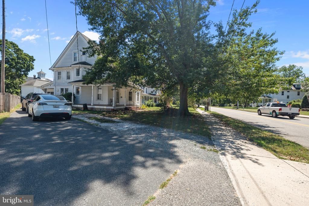 105 S 5TH AVENUE, DENTON, MD 21629