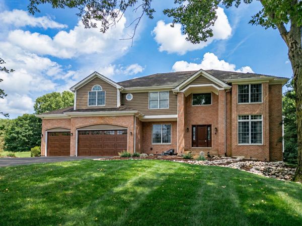 25549 N Broken Bow Pass , Barrington, IL 60010