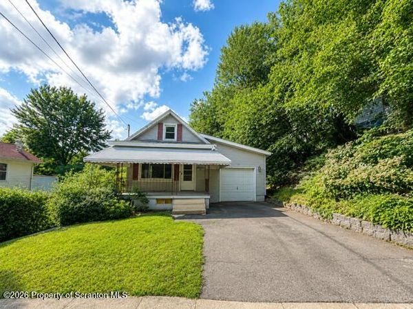 1445 Von Storch Avenue, Scranton, PA 18509
