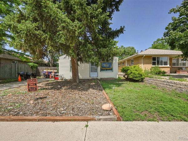 735 S Krameria Street , Denver, CO 80224