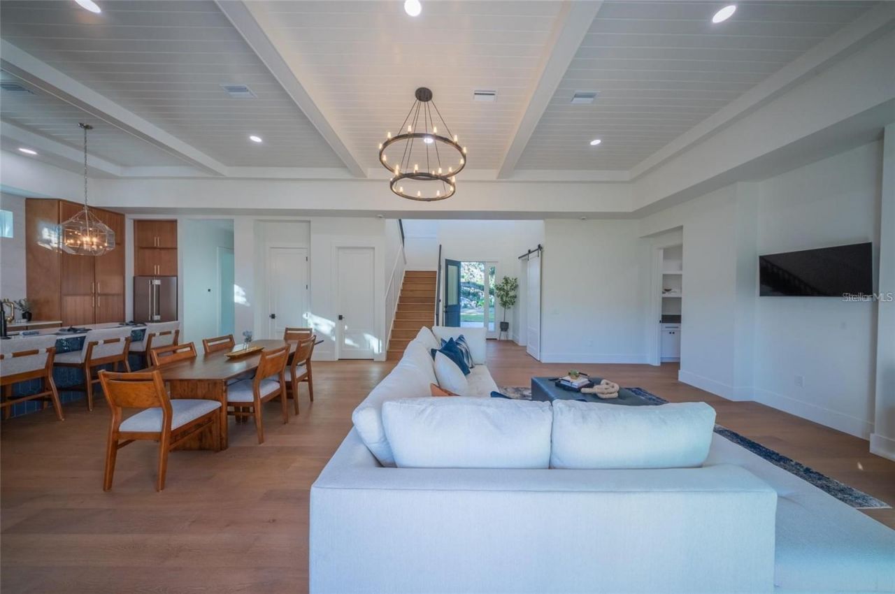 2420 Floyd Street, Sarasota, FL 34239 Photo