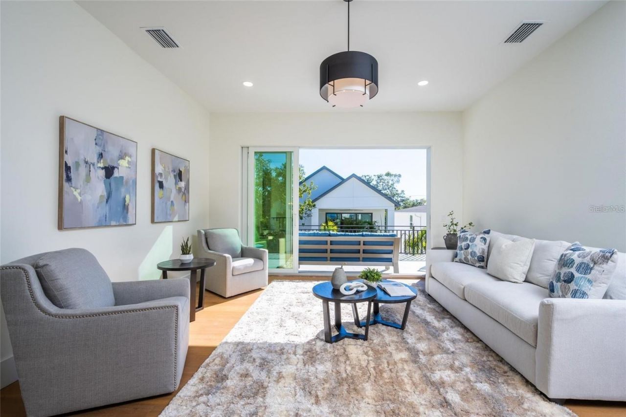 2420 Floyd Street, Sarasota, FL 34239 Photo