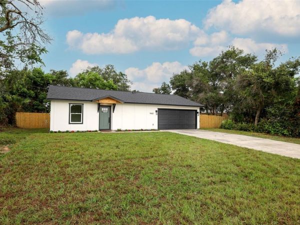 940 S DEAN CIRCLE , DELTONA, FL 32738