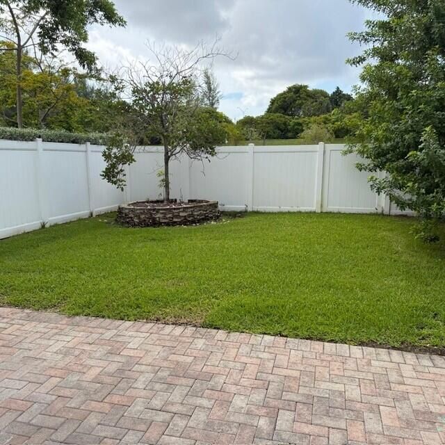 894 NE 191st Street, Miami, FL 33179 Photo