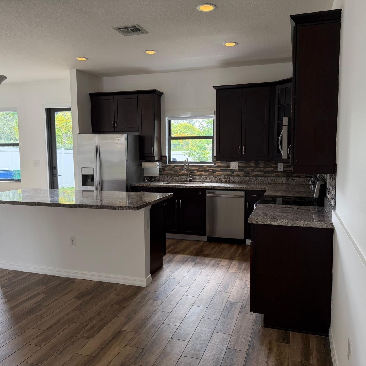 894 NE 191st Street, Miami, FL 33179 Photo