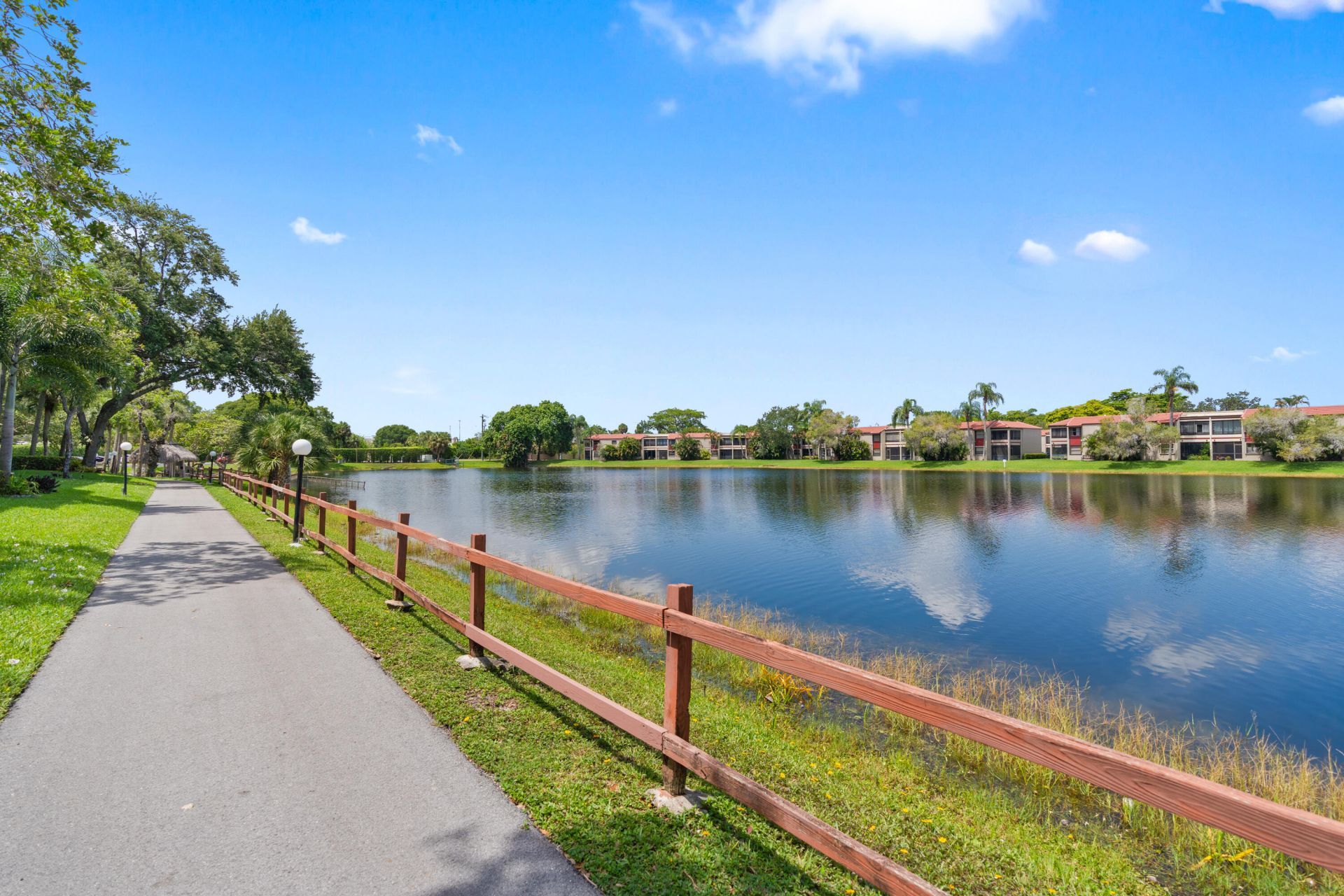 900 Colony Point Circle, Unit 511, Pembroke Pines, FL 33026 Photo
