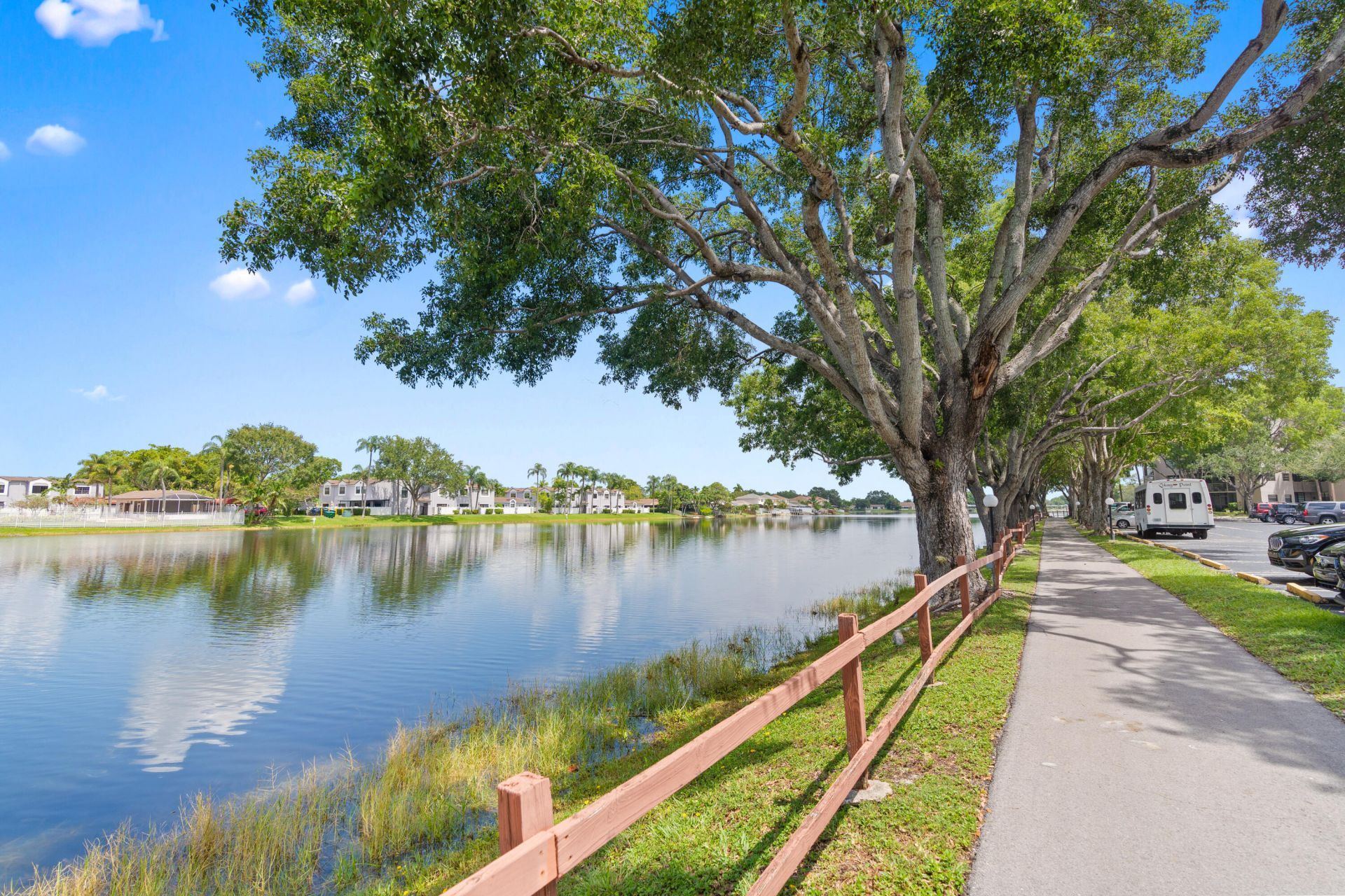900 Colony Point Circle, Unit 511, Pembroke Pines, FL 33026 Photo