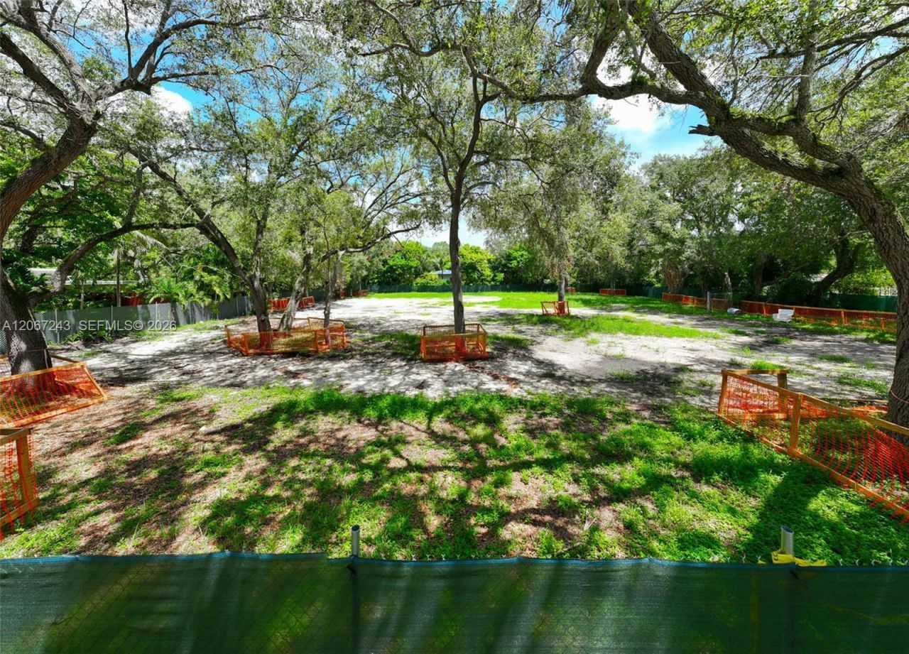 6285 SW 98th St , Pinecrest, FL 33156 Photo