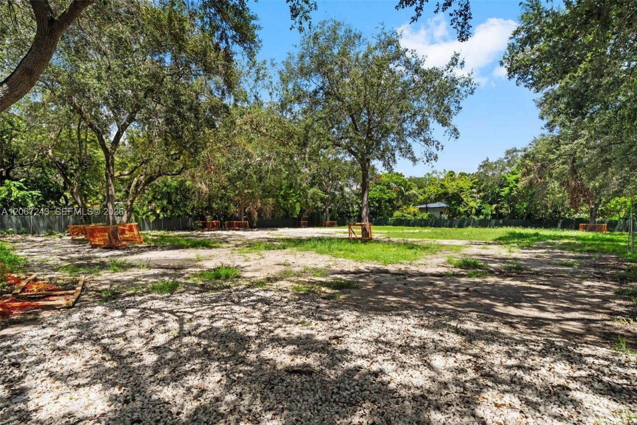 6285 SW 98th St , Pinecrest, FL 33156 Photo
