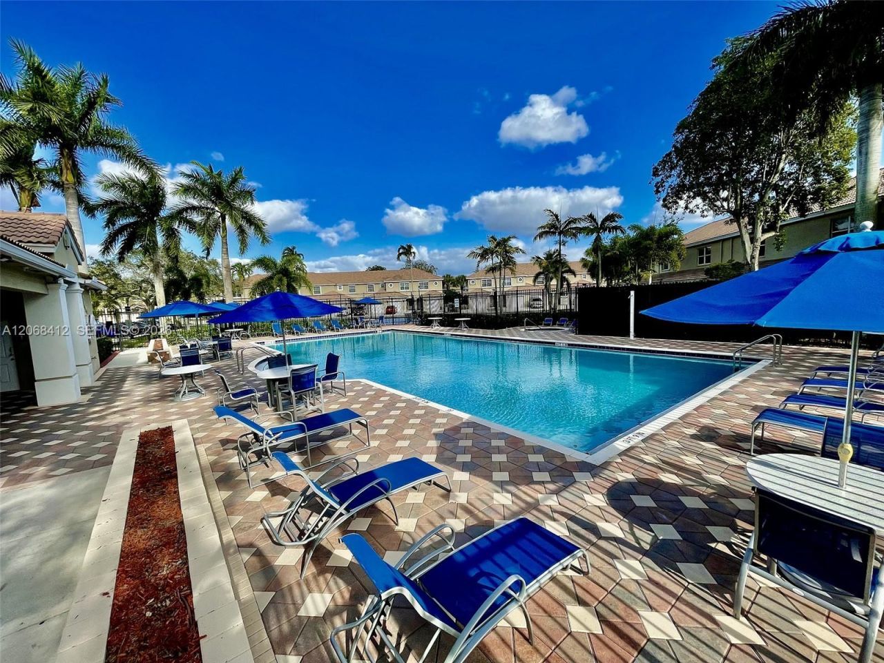 12171 SW 4th St, Pembroke Pines, FL 33025 Photo
